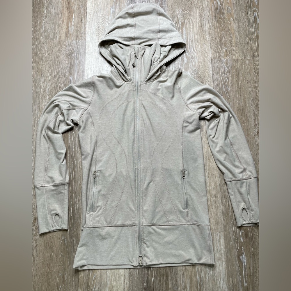 Lululemon beige scuba full zip lightweight hoodie size 6